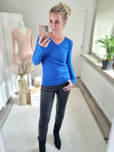 Feinstrickpullover „Liebesgöttin" V-Ausschnitt