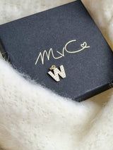 Kette "mit zwei Buchstaben"