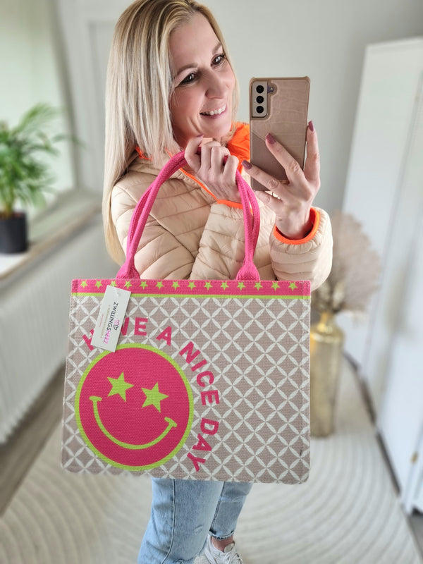 Shopper  "Have a nice Day"