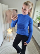 Feinstrickpullover „Liebesgöttin" Stehkragen