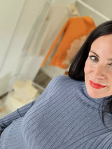 Feinstrickpullover „Liebesgöttin" Stehkragen