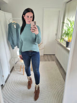 Feinstrickpullover „Liebesgöttin" Stehkragen