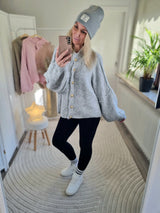 Strickjacke „Coziest Knöpfe“