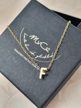 Kette "Buchstabe"