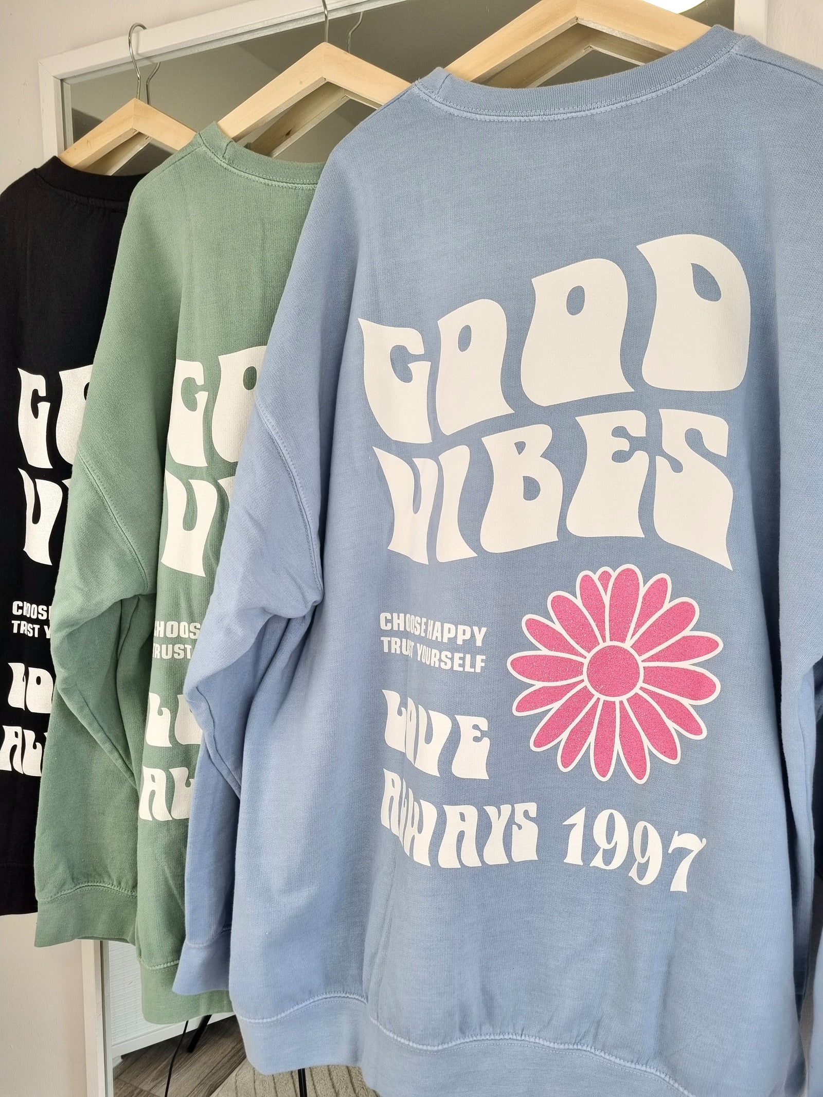 Wildfox Good Vibes purchases Pullover