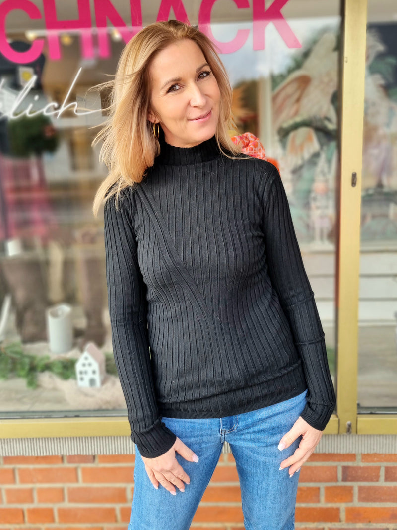 Feinstrickpullover „Liebesgöttin" Stehkragen